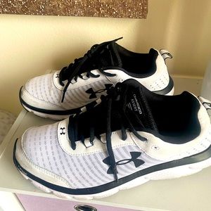 Under Armour Running Shoes